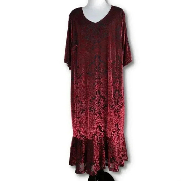 Catherine’s dress size 1X 18 20 W red velvet paisley goth dark Academia